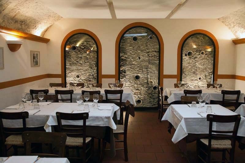 Traditional Italian pasta restaurant
