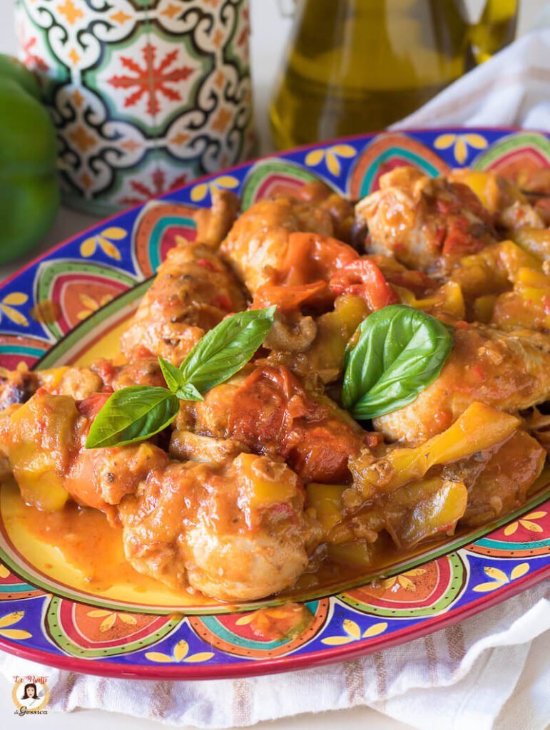 Chicken with peppers. Image credit Giallo Zafferano Blog: https://blog.giallozafferano.it/letortedigessica/pollo-con-peperoni/